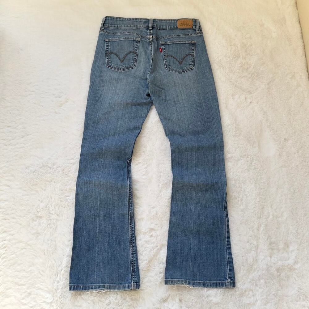 Levi's 526 Bootcut Jeans Women's Size 4 Light Wash Slender Boot 2000s Med Length - Picture 2 of 8